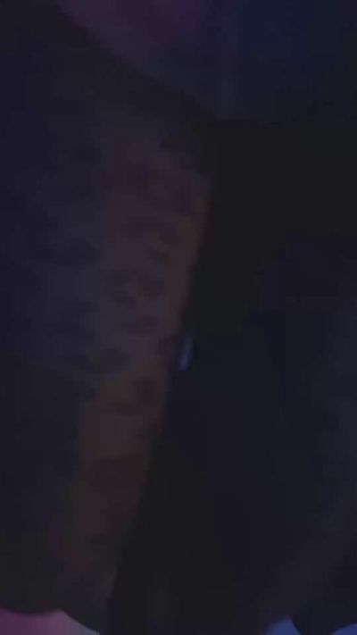 Velvet69keys live cam on Cam4