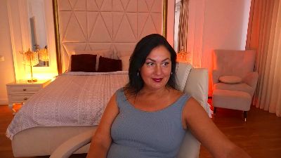 VelvetLuck live cam on Cam4