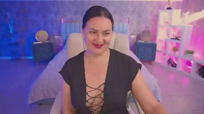 VelvetLuck live cam on Cam4