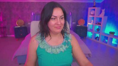 VelvetLuck live cam on Cam4