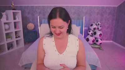 VelvetLuck live cam on Cam4