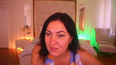 VelvetLuck live cam on Cam4