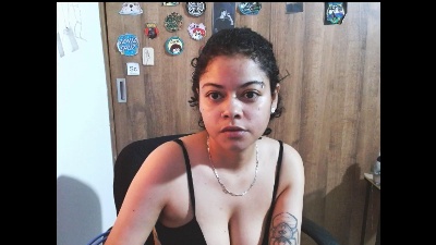 VelvetSasha live cam on Cam4