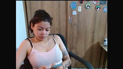 VelvetSasha live cam on Cam4