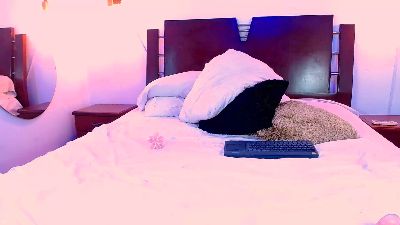 VelvetTemptatio live cam on Cam4