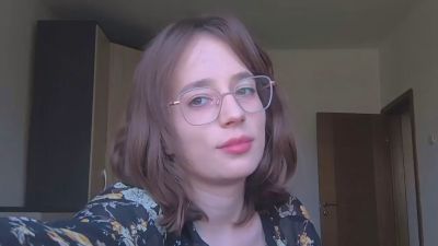 VelvetWieberg live cam on Cam4