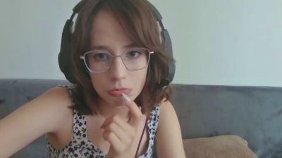 VelvetWieberg live cam on Cam4