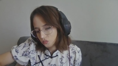 VelvetWieberg live cam on Cam4