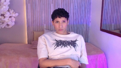 Velvet_An live cam on Cam4