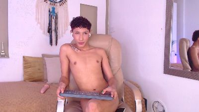 Velvet_An live cam on Cam4