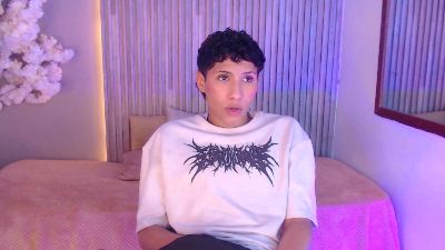 Velvet_An live cam on Cam4