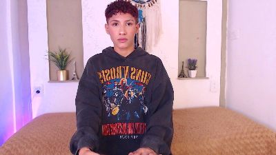 Velvet_An live cam on Cam4