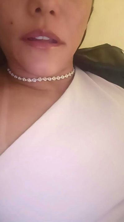 VeneraRibs live cam on Cam4