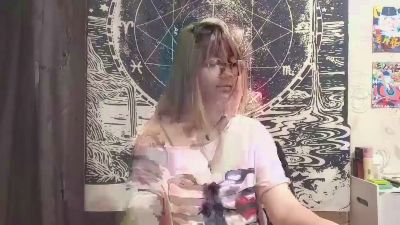 VennieWoiwode live cam on Cam4