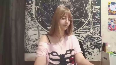 VennieWoiwode live cam on Cam4
