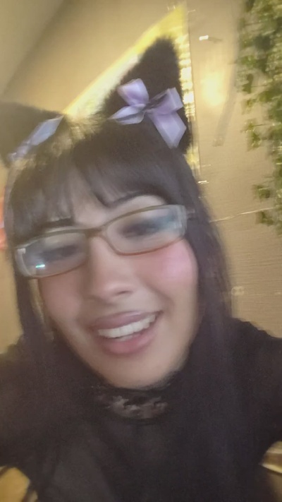 Venom_Doll live cam on Cam4
