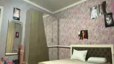 VenusChladek live cam on Cam4