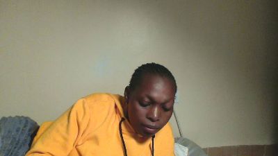 Verah2 live cam on Cam4