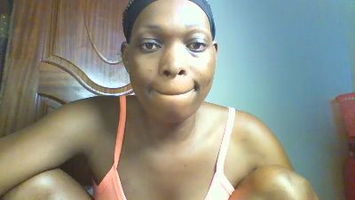 Verah2 live cam on Cam4