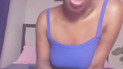 Verah2 live cam on Cam4
