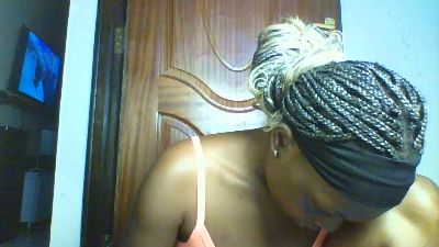 Verah2 live cam on Cam4