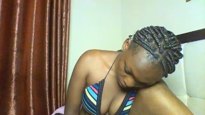 Verah2 live cam on Cam4