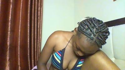 Verah2 live cam on Cam4