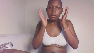 Verah2 live cam on Cam4
