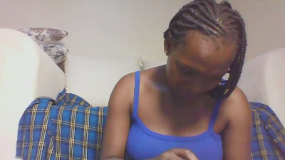 Verah2 live cam on Cam4