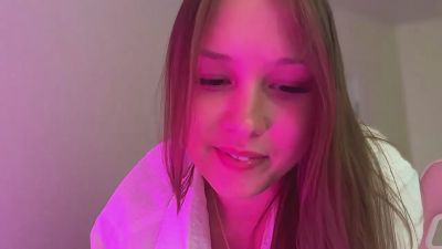 VergieSmelcer live cam on Cam4
