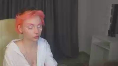 VernitaReon live cam on Cam4