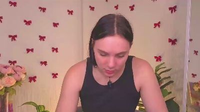 VeronaCarvell live cam on Cam4