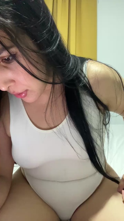 Veronicasofia live cam on Cam4