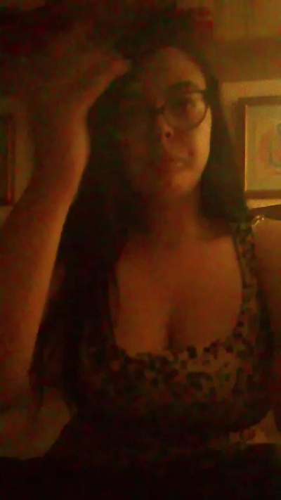 Veronicayoung live cam on Cam4