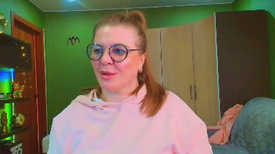 VeronnikaG live cam on Cam4
