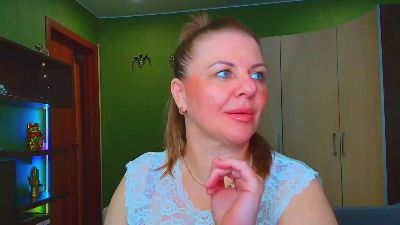 VeronnikaG live cam on Cam4