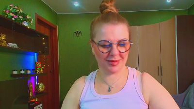 VeronnikaG live cam on Cam4