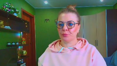 VeronnikaG live cam on Cam4