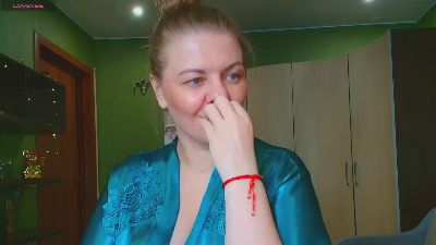 VeronnikaG live cam on Cam4