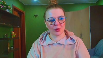 VeronnikaG live cam on Cam4