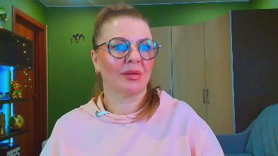 VeronnikaG live cam on Cam4
