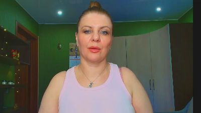 VeronnikaG live cam on Cam4
