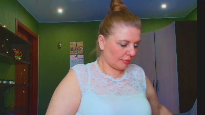 VeronnikaG live cam on Cam4