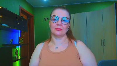 VeronnikaG live cam on Cam4