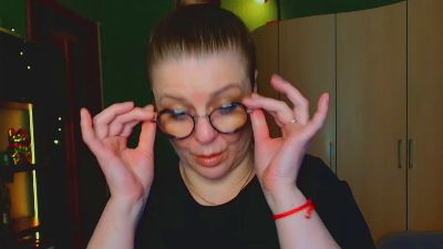 VeronnikaG live cam on Cam4