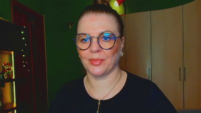 VeronnikaG live cam on Cam4