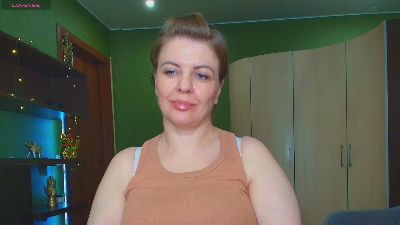 VeronnikaG live cam on Cam4