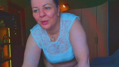 VeronnikaG live cam on Cam4
