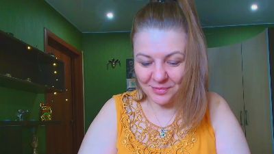 VeronnikaG live cam on Cam4