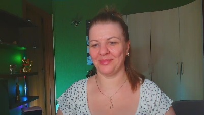 VeronnikaG live cam on Cam4